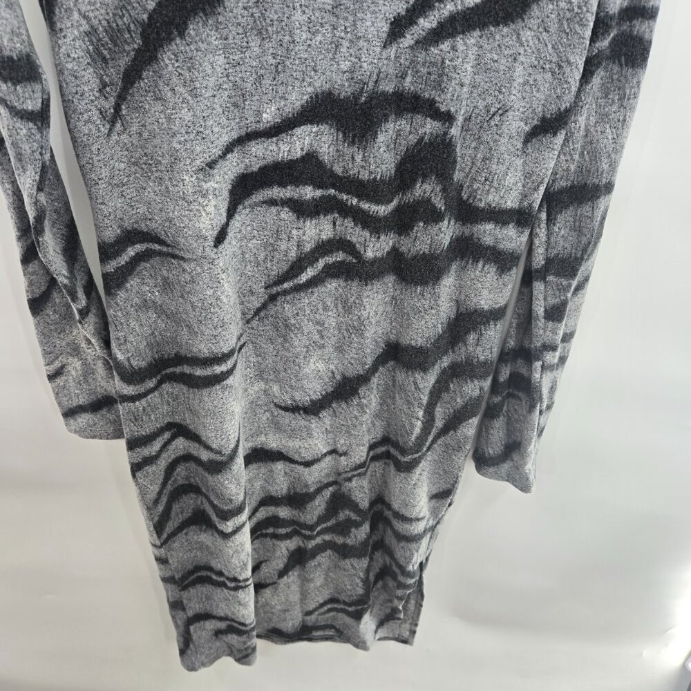 White House Black Market Gray Black Soft Cowl Tiger Print Sweater Midi XS Dress - Picture 7 of 14